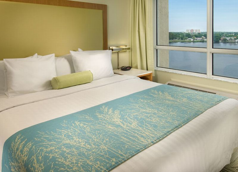 Hotel Springhill By Marriott Miami Airport South Blue Lagoon Area 3*